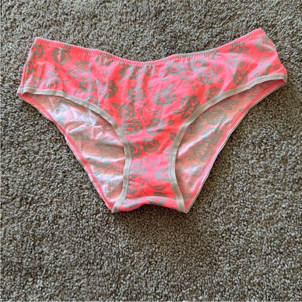 *reserved*Set of 2 Victoria’s Secret Panties